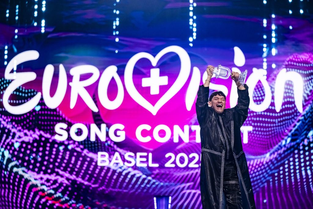 ESC-Sieger JJ tritt an den Swiss Indoors in Basel auf