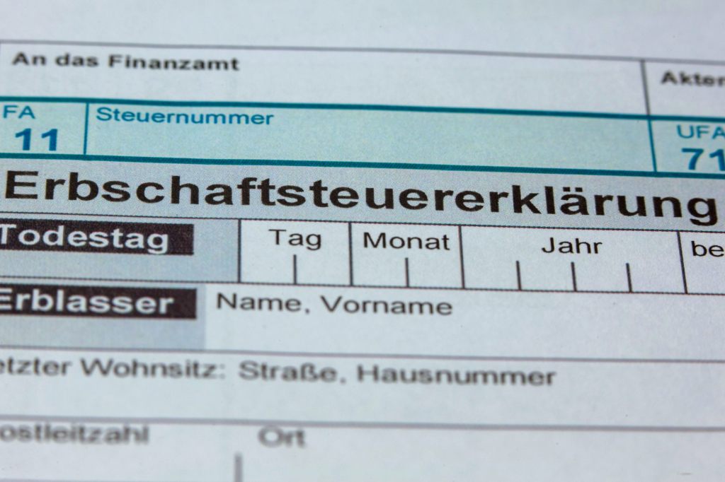 Schweizer vererben 2025 so viel wie nie zuvor