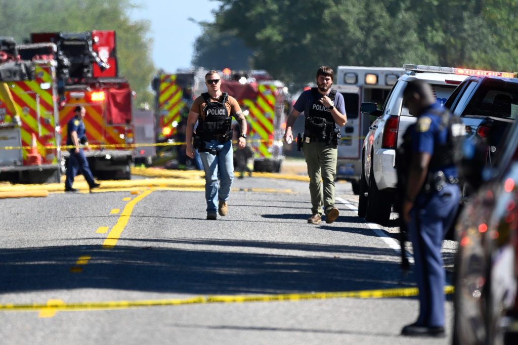 Angreifer hinterlässt Tod und Zerstörung in US-Kirche