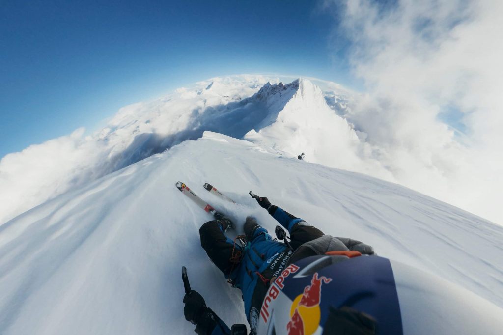Weltpremiere: Skiabfahrt vom Everest ohne Sauerstoff-Flasche gemeldet