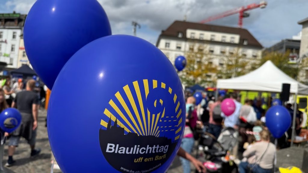 Blaulichttag lockt 3&#8217;500 Menschen an