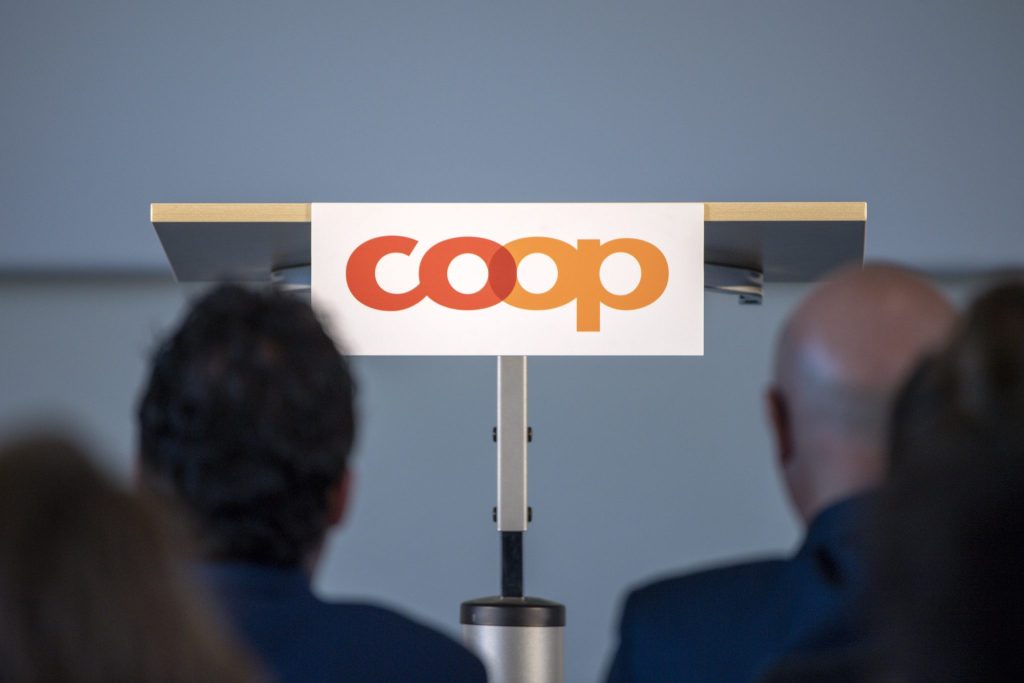 Neuer Gesamtarbeitsvertrag: Coop erhöht Mindestlöhne und kürzt Arbeitszeiten