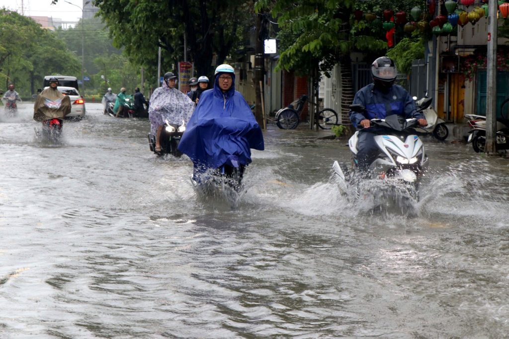 Rekordregen in Vietnam – historische Städte unter Wasser