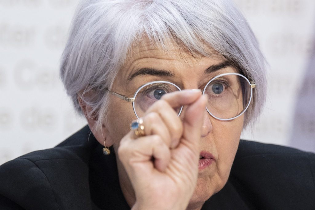 Bundesrat soll Höchstlöhne für Krankenkassen-Kader festlegen