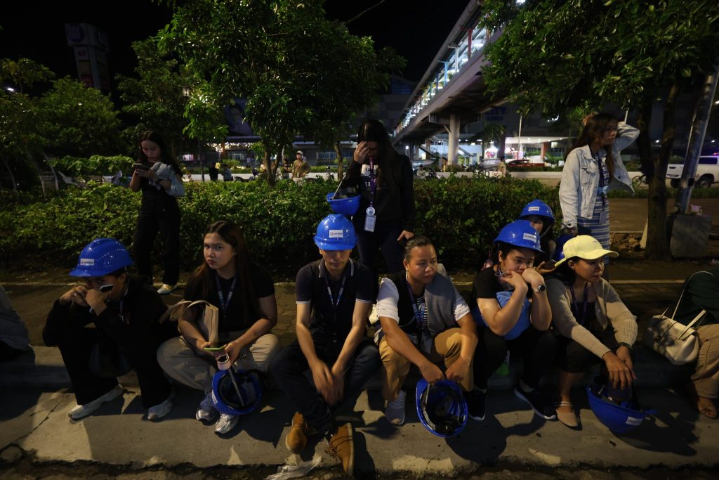 Starkes Erdbeben auf Philippinen &#8211; Ausmass noch unklar