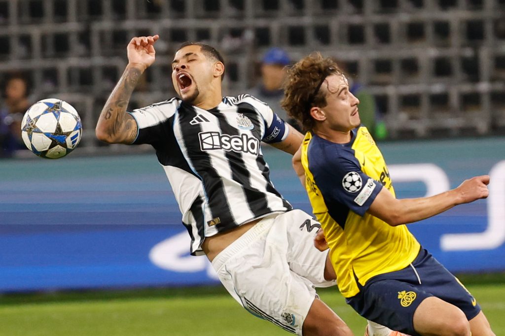 Newcastle fährt den ersten Sieg ein