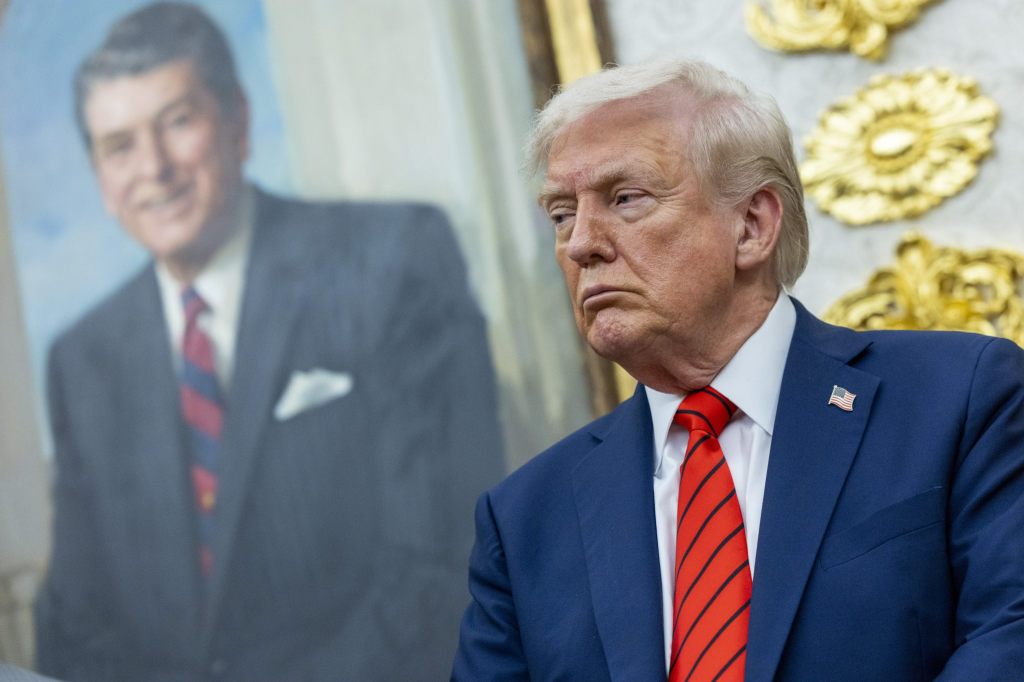 Trump kündigt 100 Prozent Extra-Zölle für China an