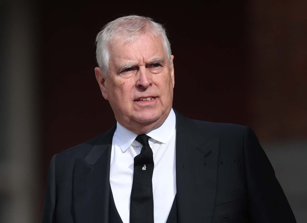 Der König greift durch: Prinz Andrew verliert seine Titel