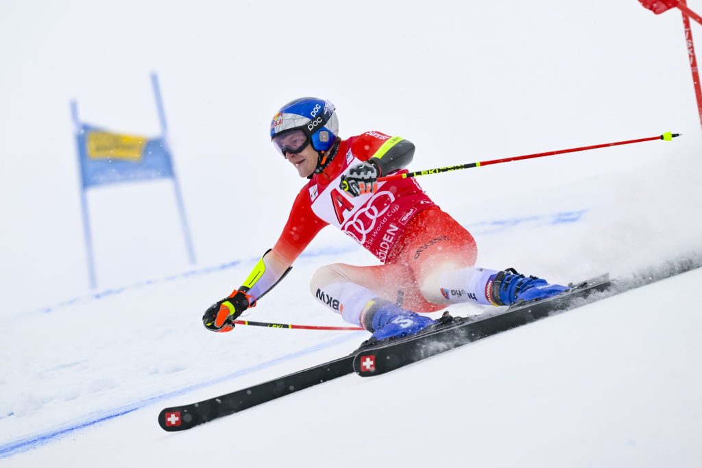 Odermatt gewinnt zum Auftakt