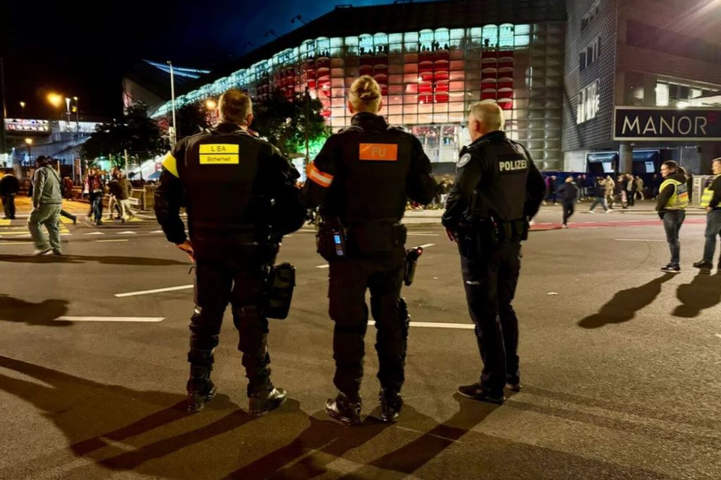 Polizei im Grosseinsatz bei Fan-Kontrollen