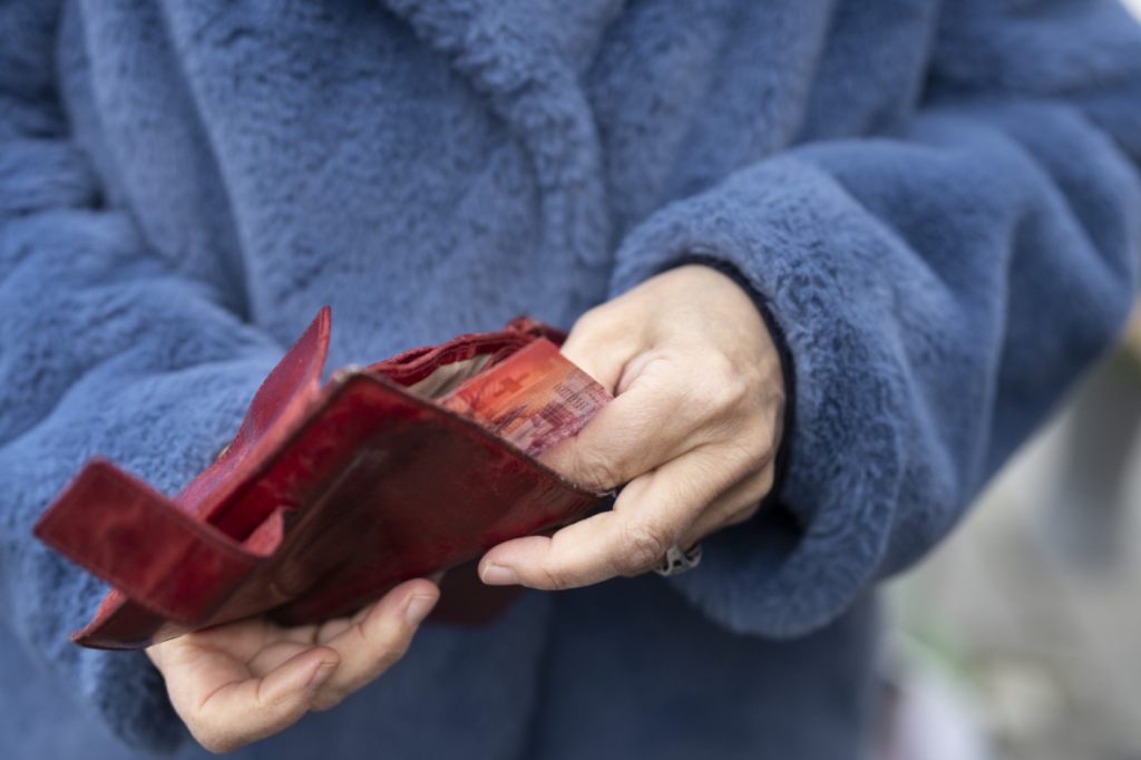 Regierung beantragt Teuerungsausgleich von 0,3 Prozent