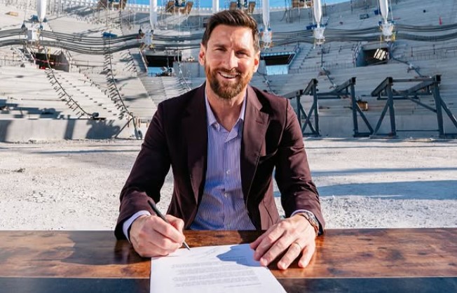 Lionel Messi verlängert seinen Vertrag