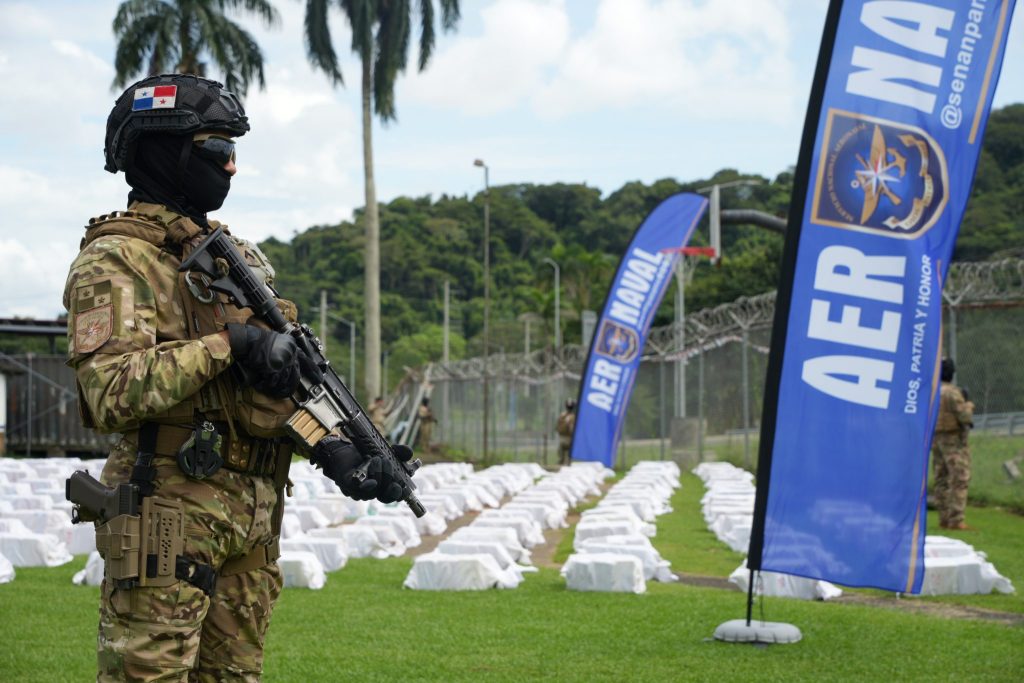 Drogenboot mit gut 13 Tonnen Kokain vor Panama abgefangen