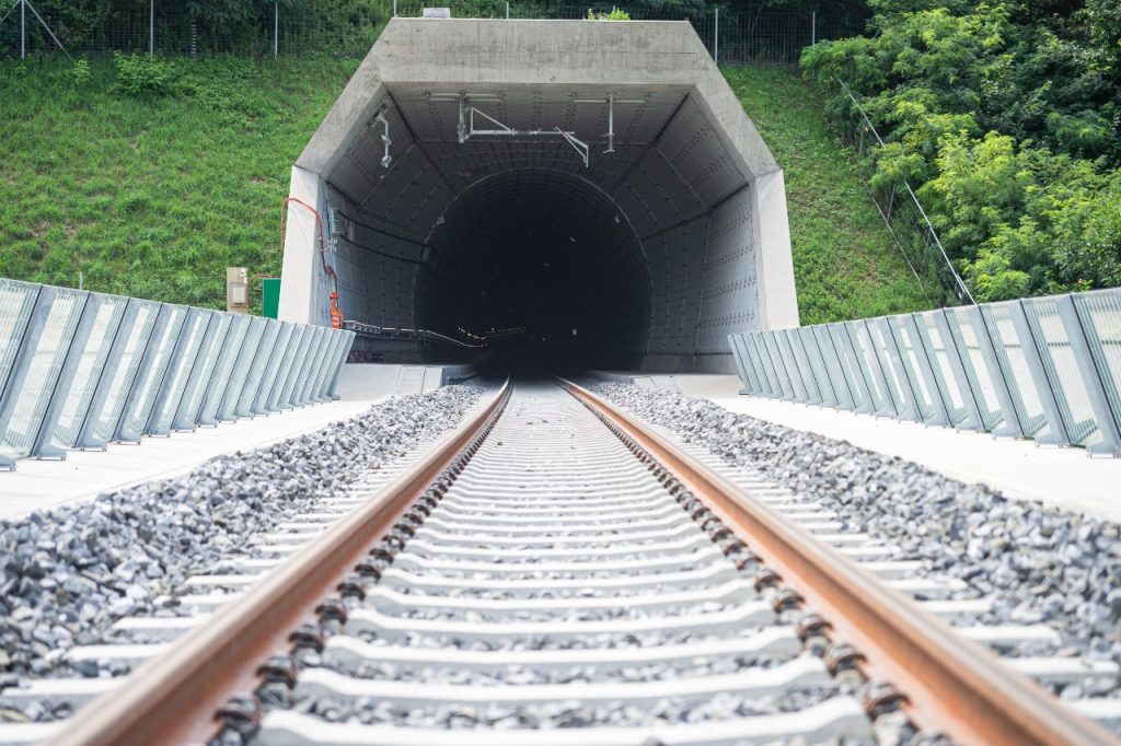 Bremsklotz Deutschland: Langsame Zuläufe gefährden Schweizer Verlagerungsziel