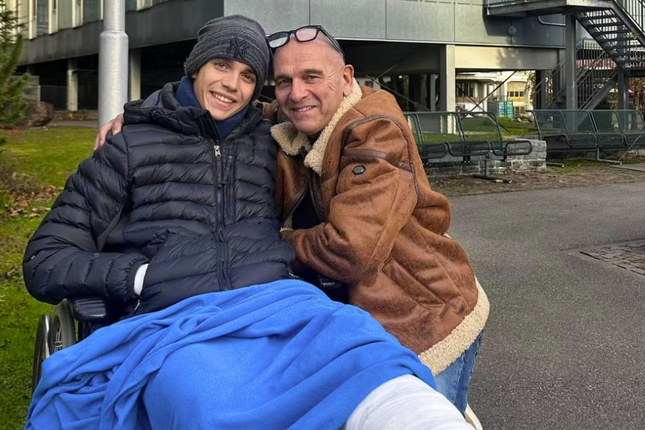 Noah Dettwilers Papa postet erstes Foto nach schwerem Unfall