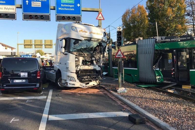 SP-Landrat fordert Lösung für Unfall-Hotspot Rennbahn-Kreuzung