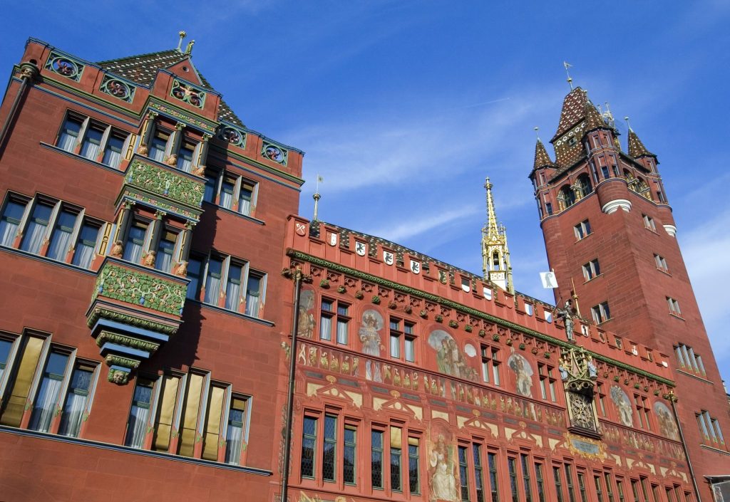 Kanton führt Zutrittskontrollen beim Basler Rathaus ein