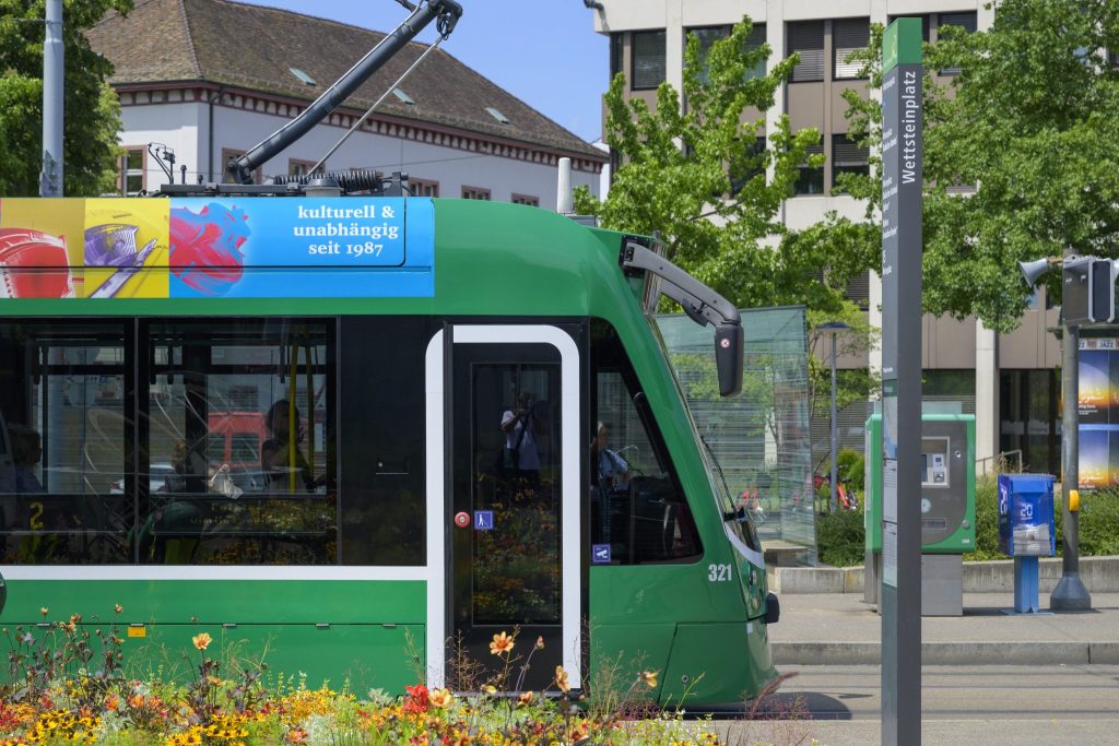 Parlament stockt Kredit für regionalen Personenverkehr auf