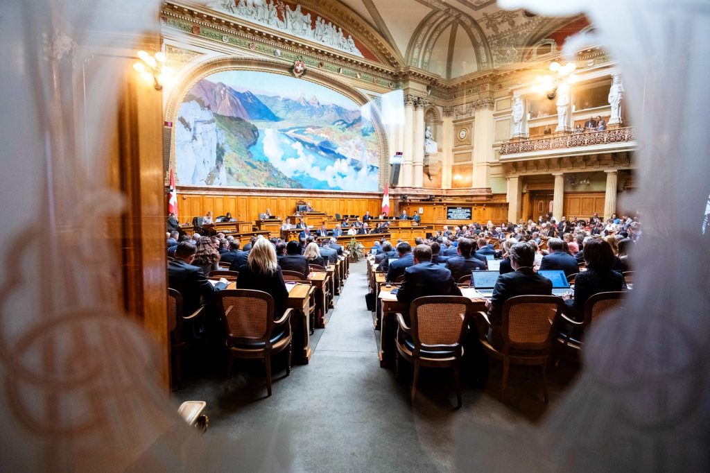 Nur 27 Prozent der Parlamentarier legen ihre Einkünfte komplett offen