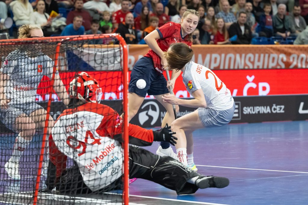 Schweizer Frauen unterliegen den Tschechinnen