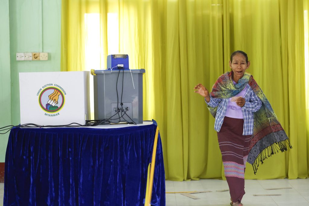 «Scheinwahl» in Myanmar: Junta will Macht legitimieren