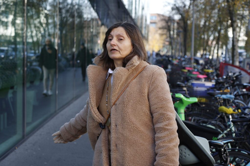 Baslerin wählt Notruf wegen hilflosem Mann – doch die Sanität kommt nicht