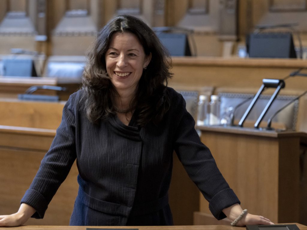 Der Grosse Rat genehmigt das Budget 2026 mit 8 Millionen Franken Überschuss