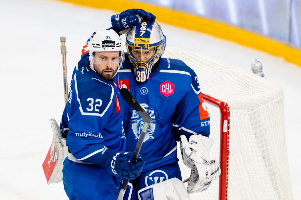 Der EV Zug bleibt in der Champions Hockey League im Titelrennen