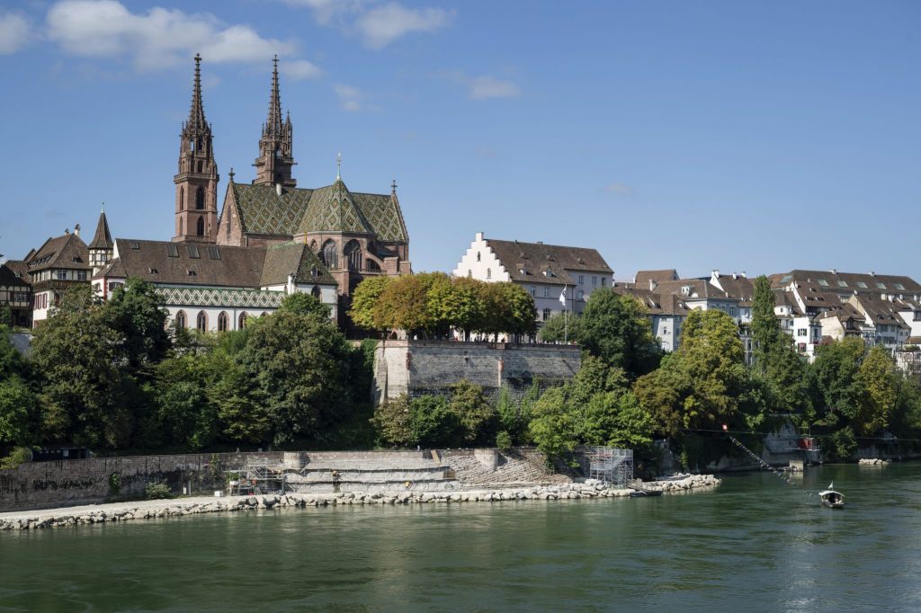 Wegen Sanierung der Pfalzböschung: Münsterfähre muss für einen Monat pausieren