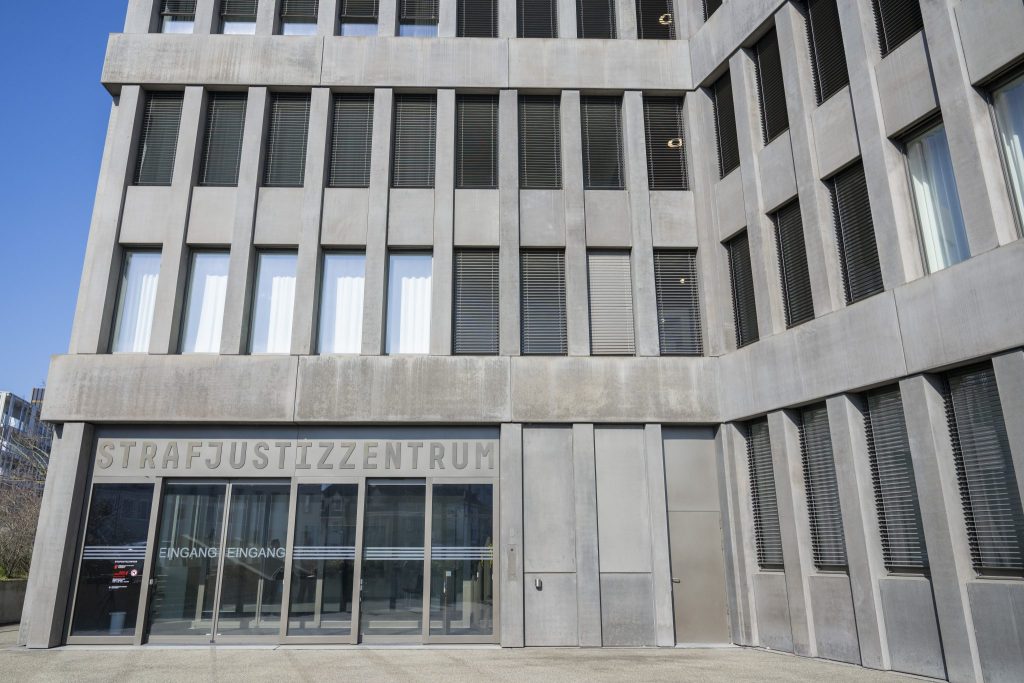 Drei Männer wegen halber Tonne Kokain vor Baselbieter Strafgericht