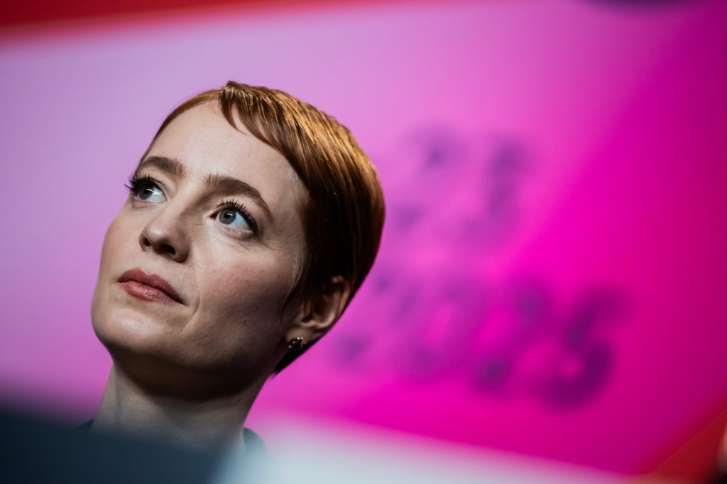 Leonie Benesch gewinnt den Bayerischen Filmpreis für ihre Rolle in «Heldin»