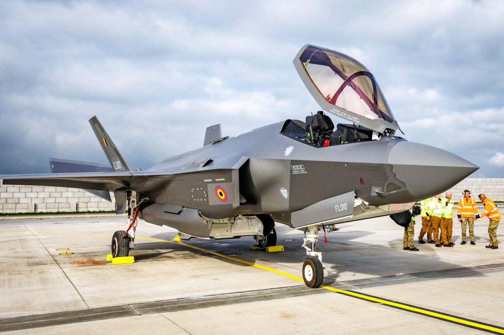 Finanzkontrolle kritisiert das Vorgehen beim Kampfjet-Kredit