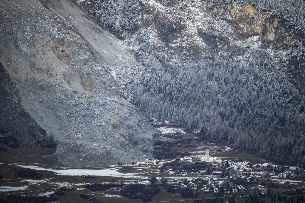 Evakuierung von Brienz wird am Montag aufgehoben