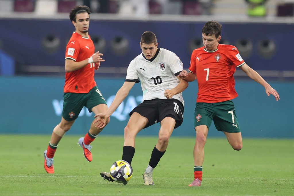 Das grosse Warten beim FCB: Otele so gut wie weg – Wer kommt?