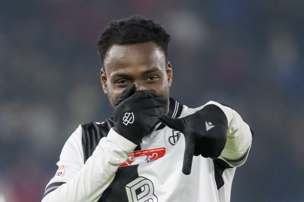 Das grosse Warten beim FCB: Otele so gut wie weg – Wer kommt?