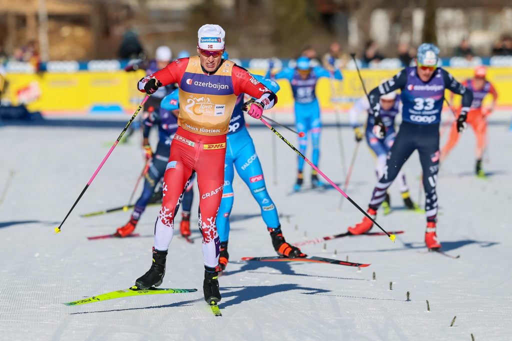 Johannes Klaebo liegt bei der Tour de Ski vorne