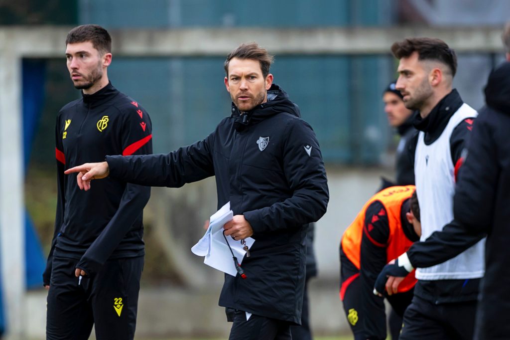 Die Bilder von Stephan Lichtsteiners erstem FCB-Training