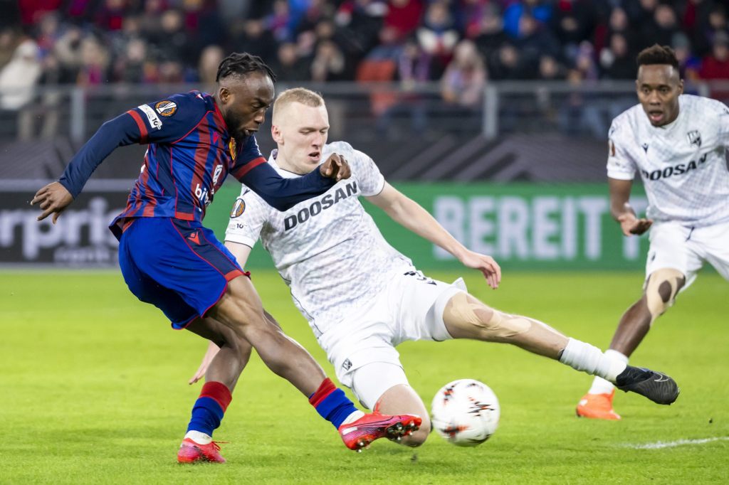 Der FCB scheidet beim Debüt von Lichtsteiner aus der Europa League aus