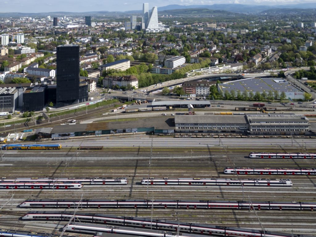 Bahn frei für die Planung von Velobrücken und -tunnels in Basel