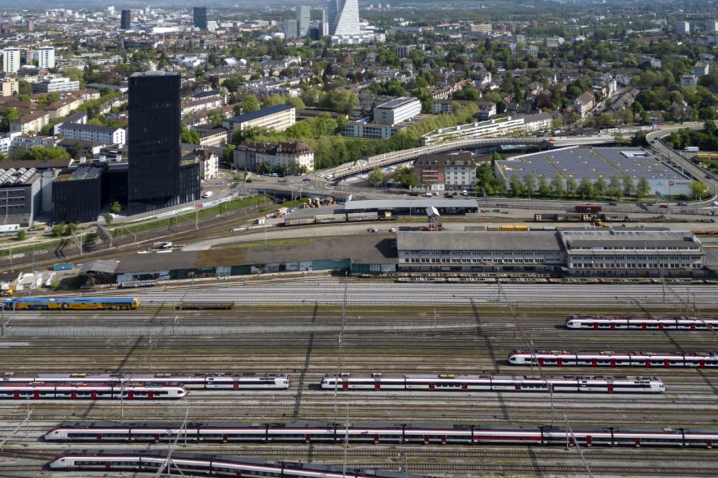 Bahn frei für die Planung von Velobrücken und -tunnels in Basel