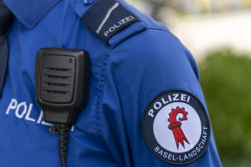 Landrat möchte weiterhin keine Baselbieter Polizisten mit C-Bewilligung