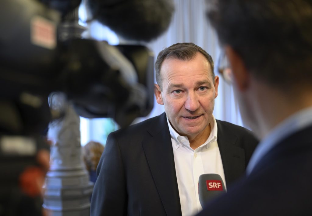 Befürworter der Halbierungs-Initiative fordern finanzielle Entlastung