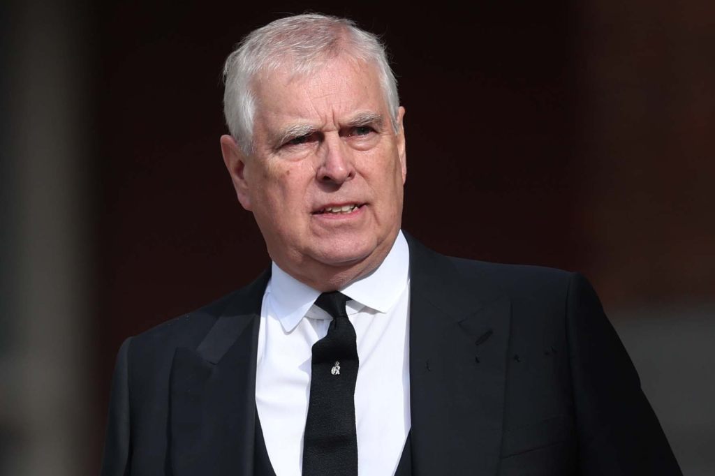 Britische Regierung erwägt Andrew aus der Thronfolge zu streichen