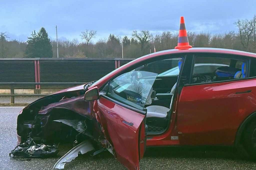 Kollision in Rheinfelden: Autolenker nickt am Steuer ein