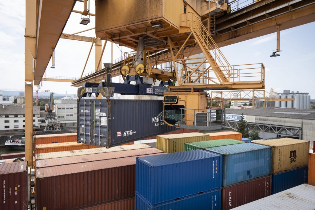 Güterumschlag in den Schweizerischen Rheinhäfen ist rückläufig