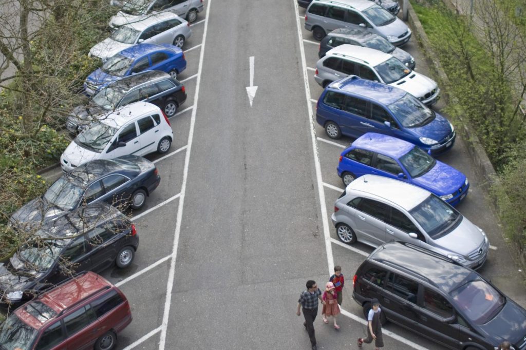 Basel startet Projekte zur Mehrfachnutzung privater Parkplätze