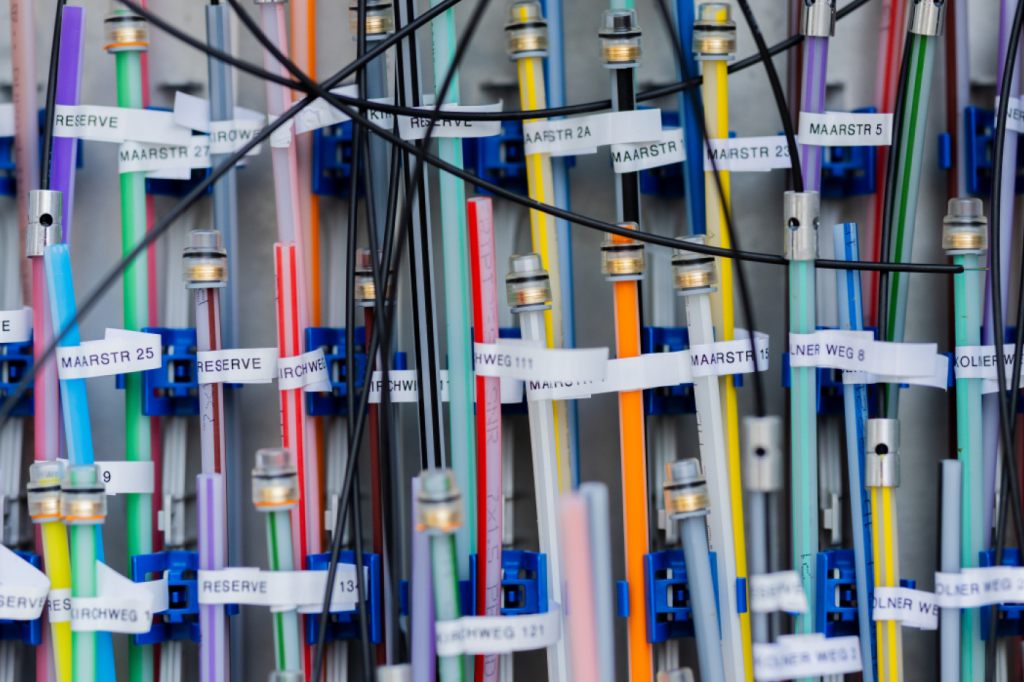 Fünf junge Männer der «Wolfsrudel»-Bande vor Aargauer Gericht